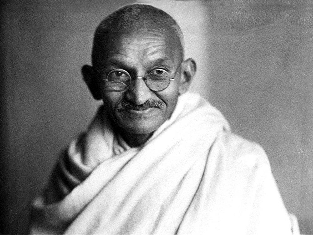  Gandhi 1